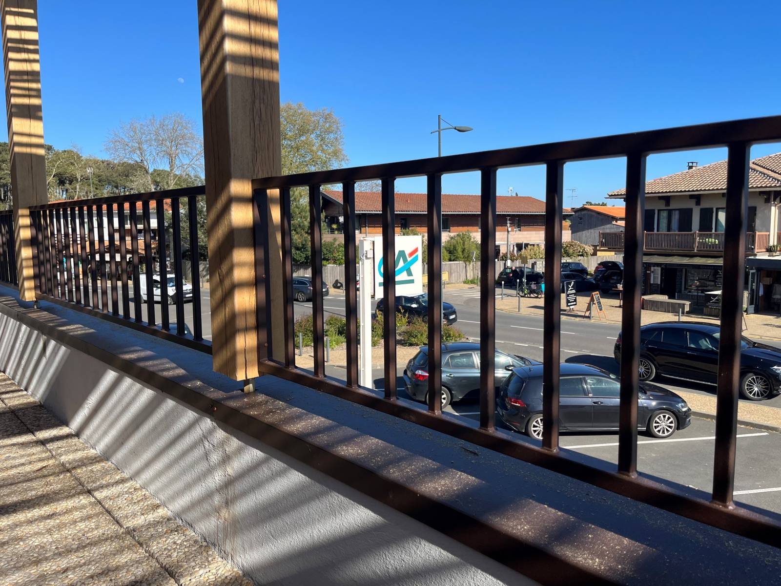 Artisan sérieux sur la Commune Arès pour rénovation